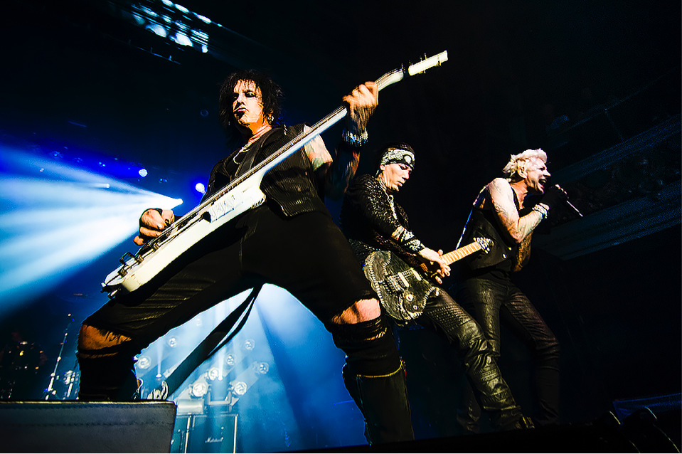 Sixx AM