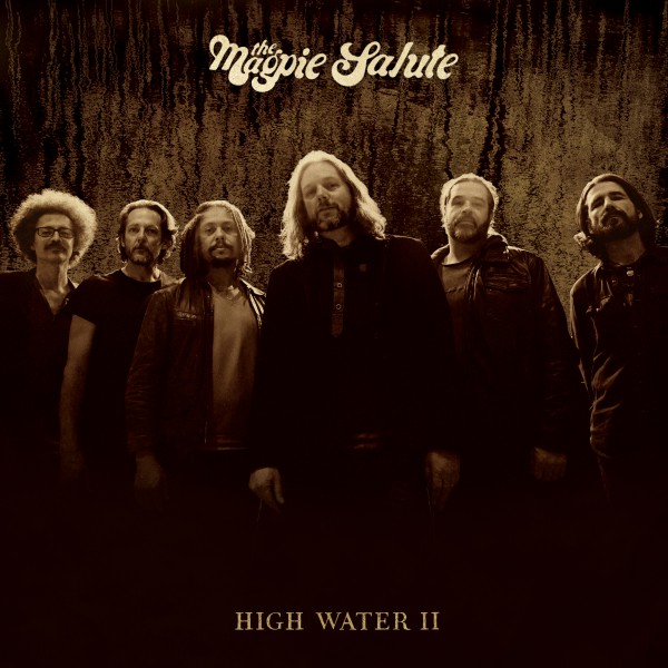 Magpie Salute