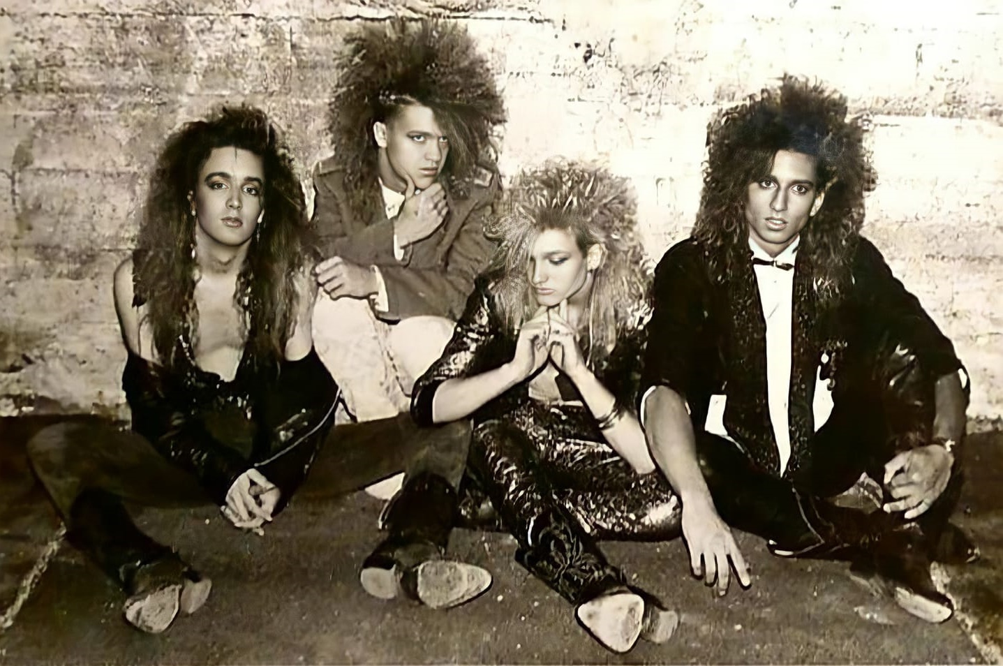 Alice N' Chains 1987 sleze